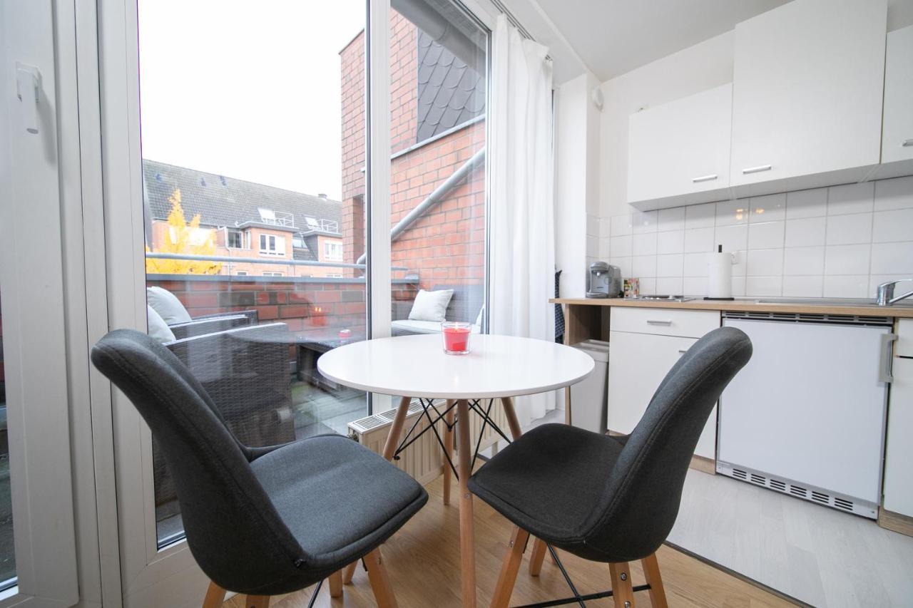 Studio Shiny - Zentral Mit Balkon - Messe - Kueche ノイス エクステリア 写真