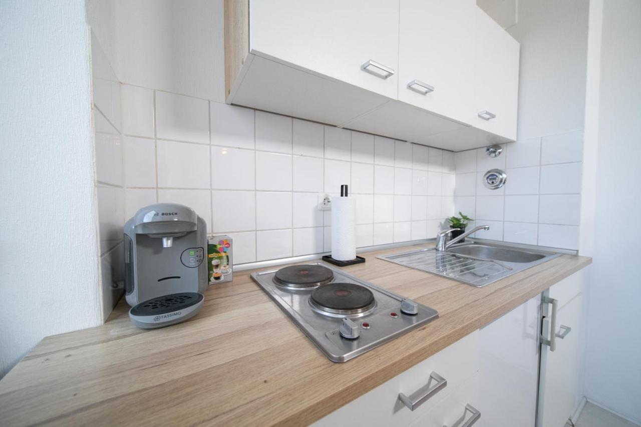 Studio Shiny - Zentral Mit Balkon - Messe - Kueche ノイス エクステリア 写真