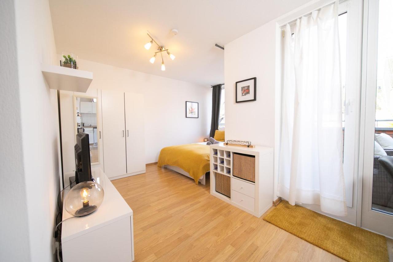 Studio Shiny - Zentral Mit Balkon - Messe - Kueche ノイス エクステリア 写真